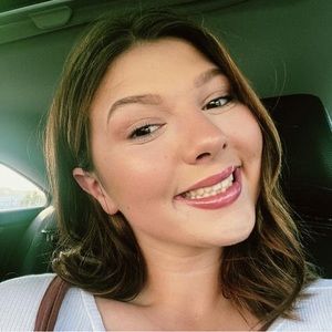 Meet your Posher, Kiera